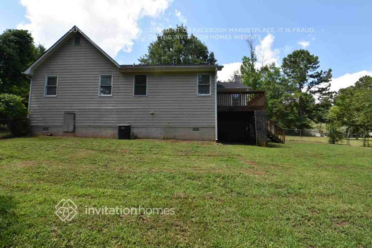1306 Smokerise Ln - Photo 4 of 5