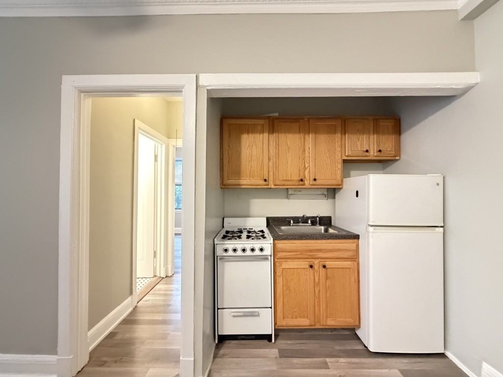 3831 N Fremont St #308 - Photo 2 of 21