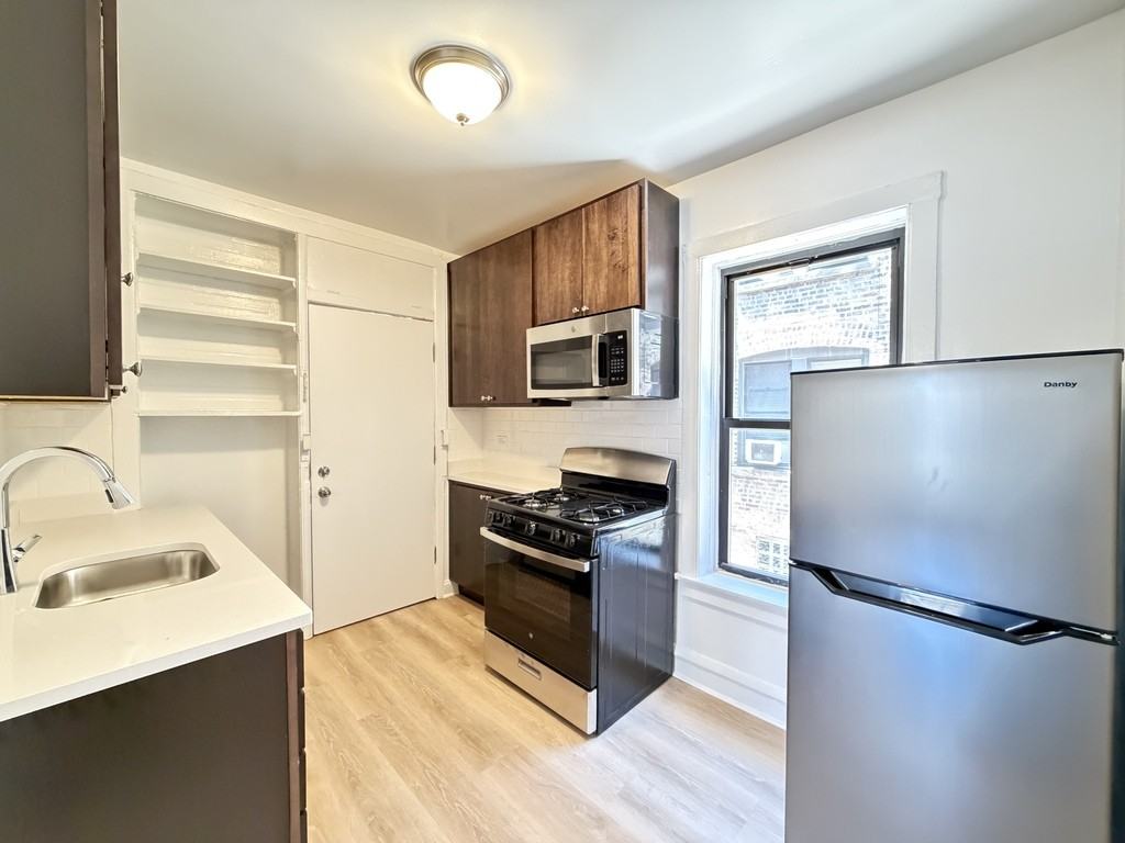 2706 N Spaulding Ave #1GG - Photo 2 of 21