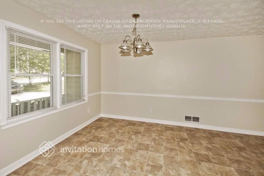 3155 Arden Way - Photo 6 of 16