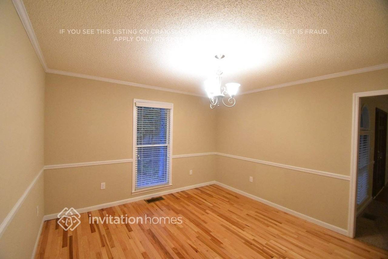 444 Kimberly Ct - Photo 6 of 14