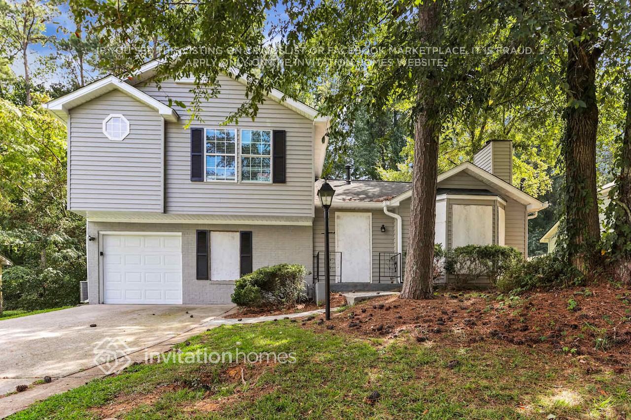 3728 Adamsville Dr Sw - Photo 2 of 29