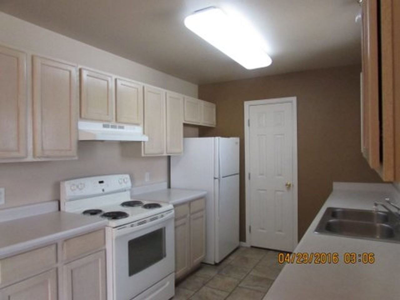 2962 N Ronlin Ave - Photo 4 of 27