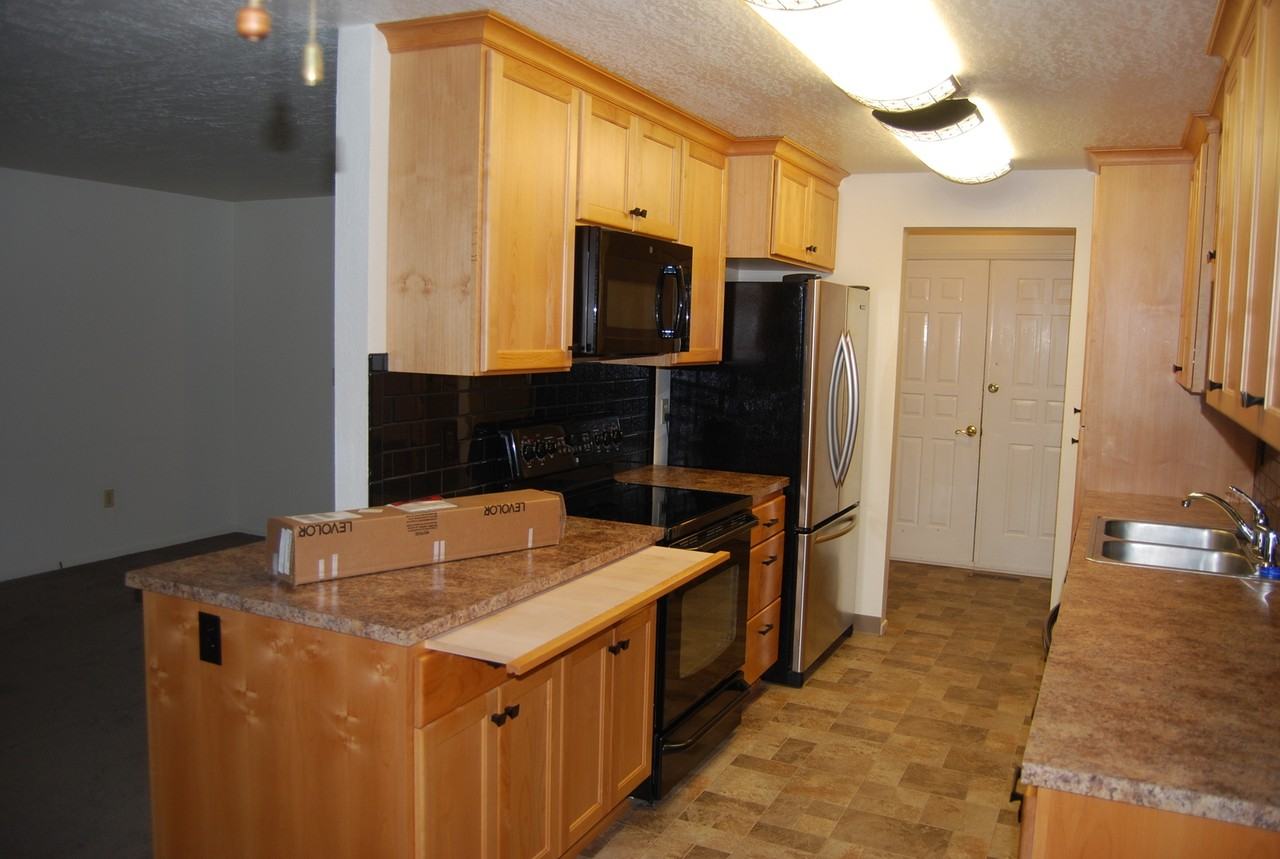 408 E Pinehurst Dr - Photo 4 of 13