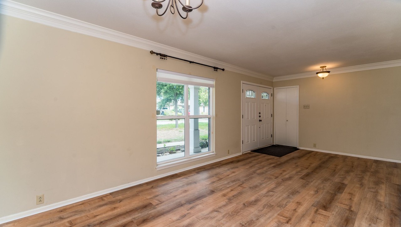 4146 Longvale Dr - Photo 6 of 31