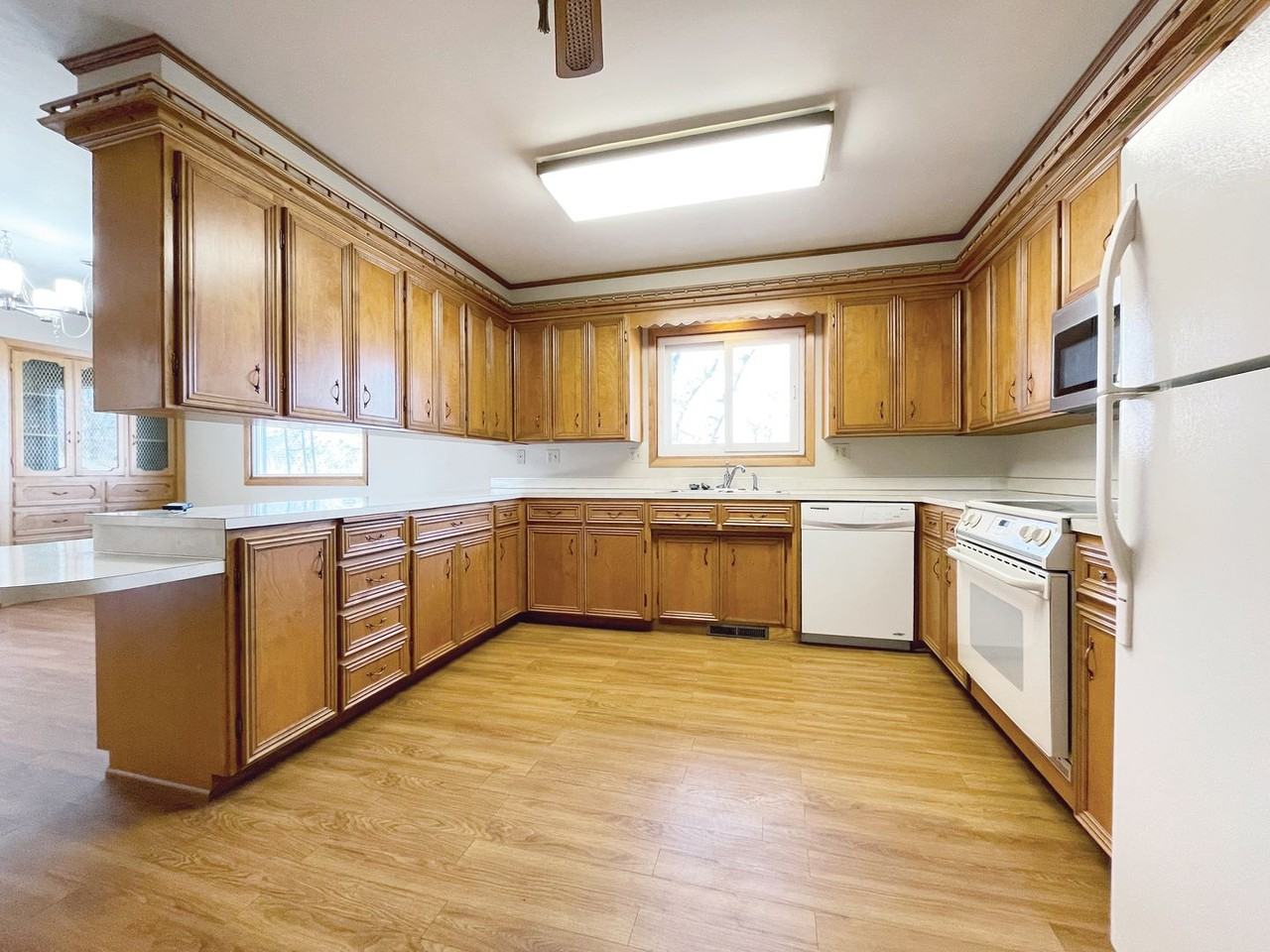 1718 1st St Se - Photo 4 of 19