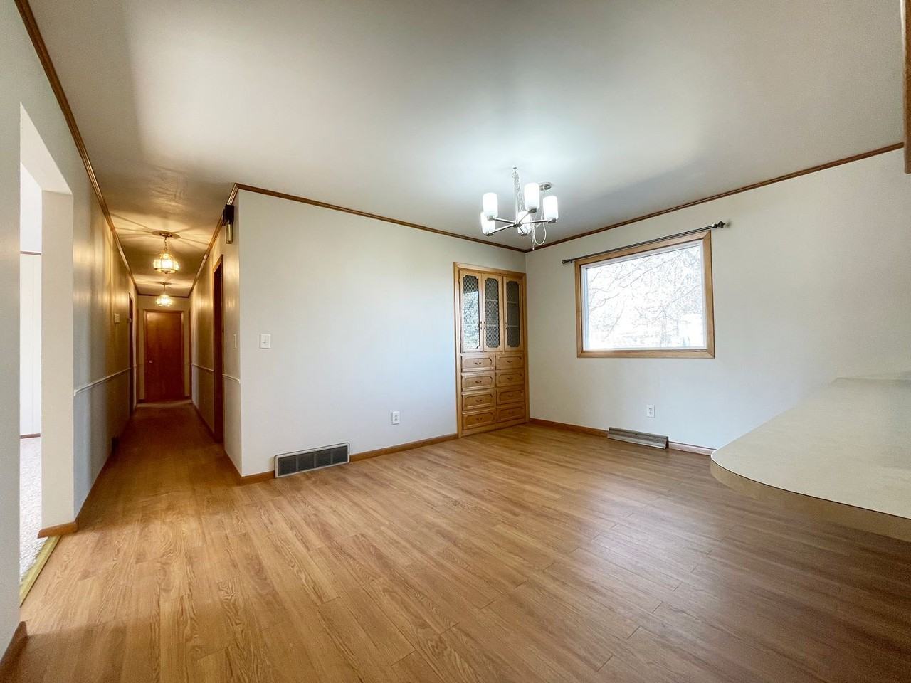 1718 1st St Se - Photo 5 of 19