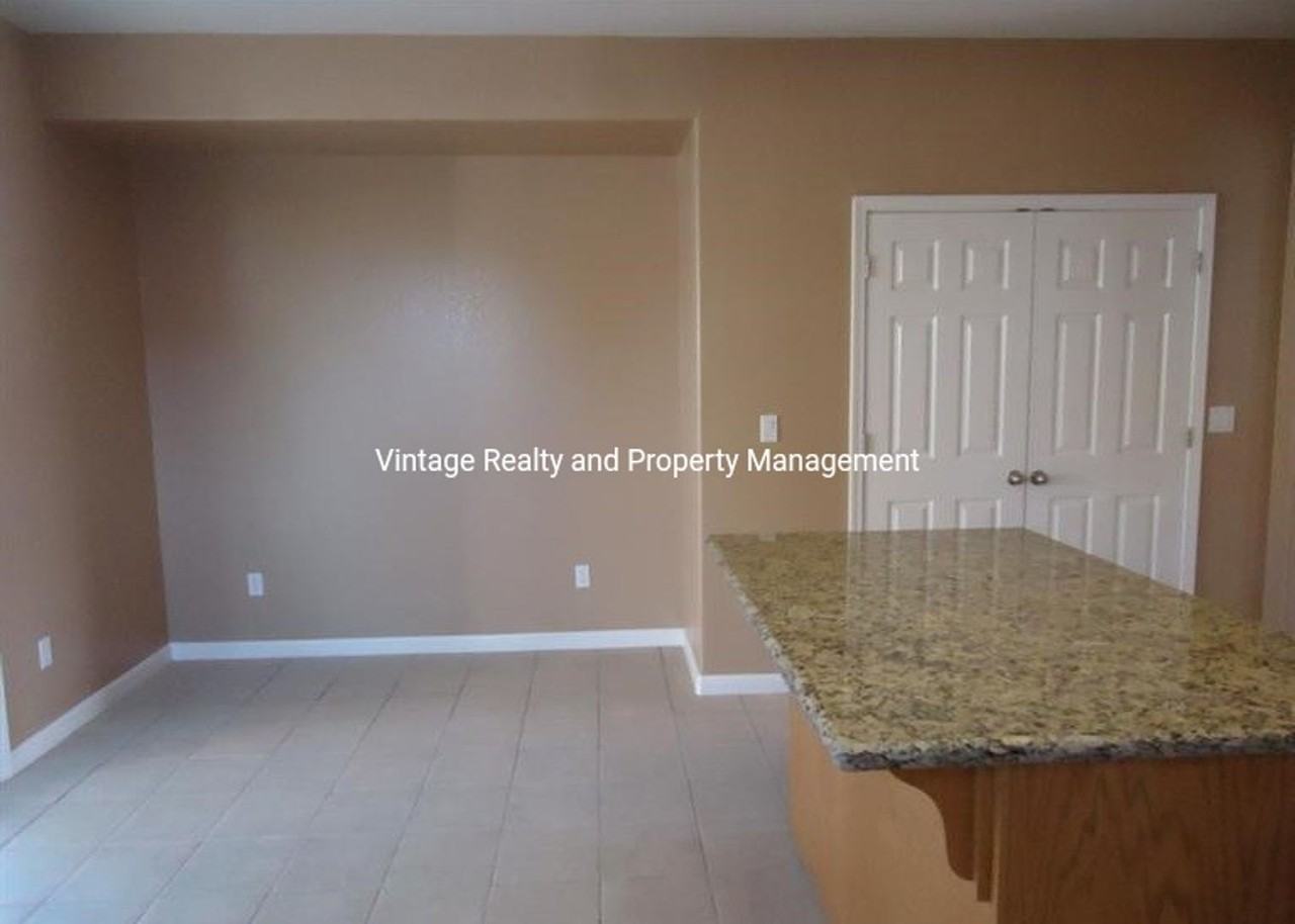 1473 Swallow Tail Ln - Photo 6 of 14
