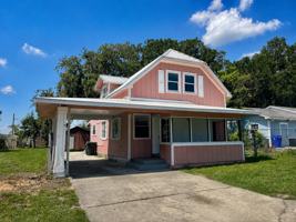 featured image of 837 Lafayette Ln