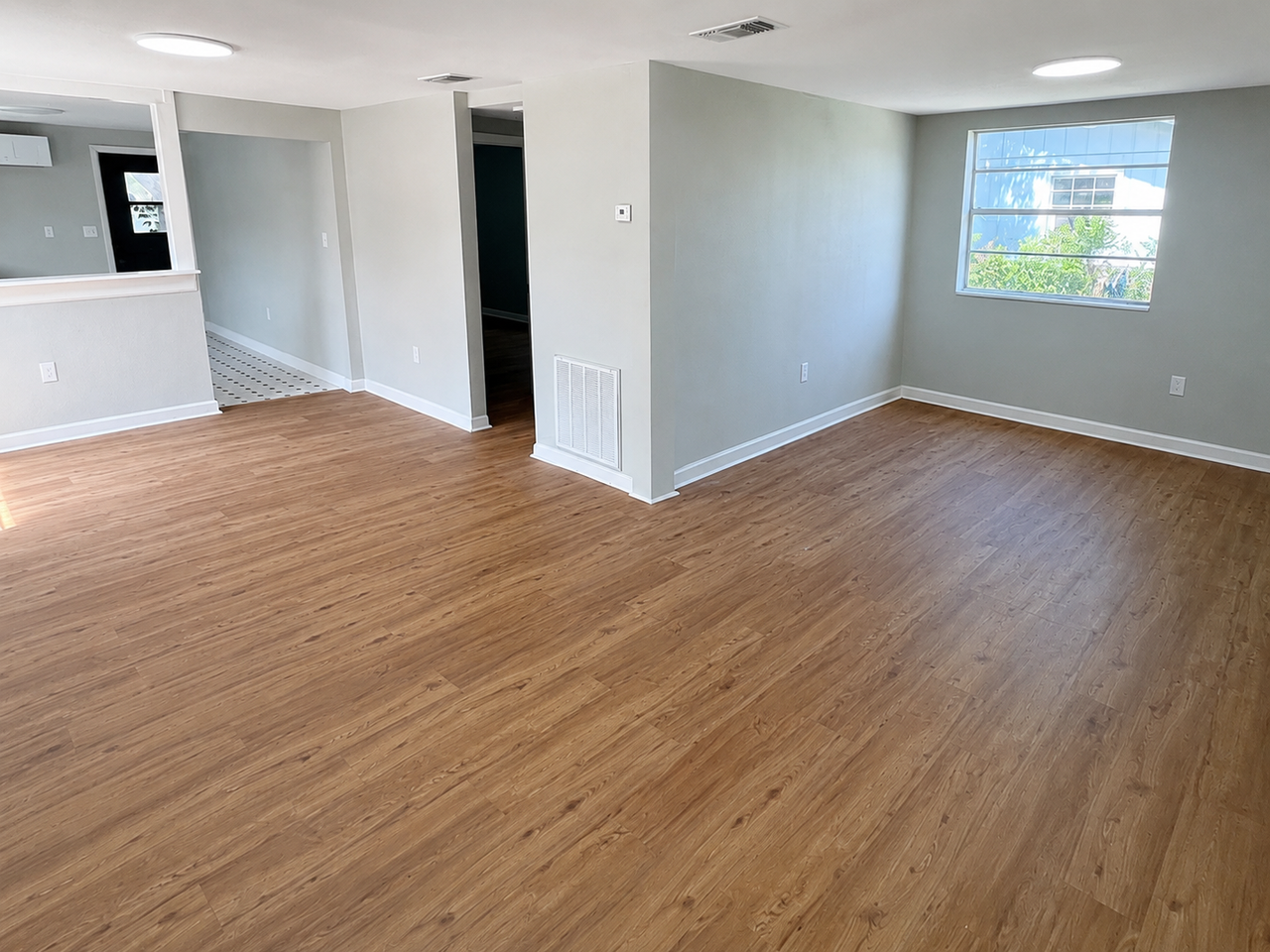 837 Lafayette Ln - Photo 4 of 15