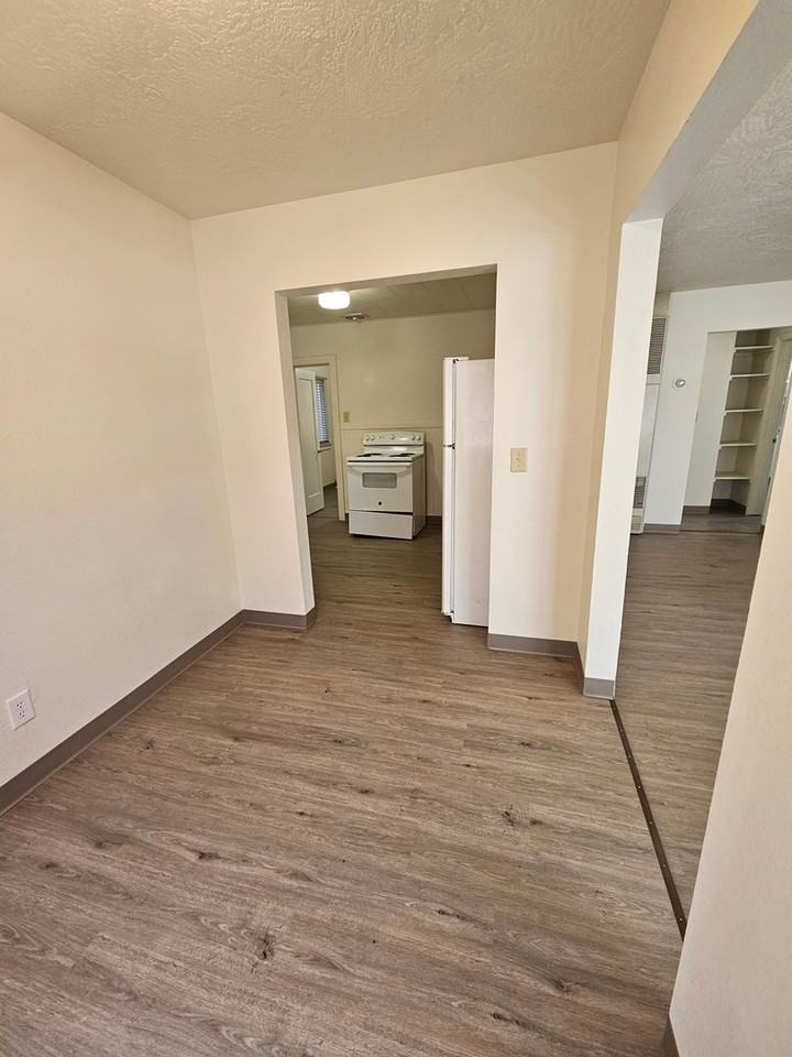 125 N Columbus Ave - Photo 7 of 19