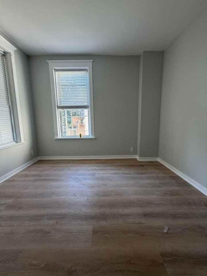 3223 S Lituanica Ave - Photo 2 of 13