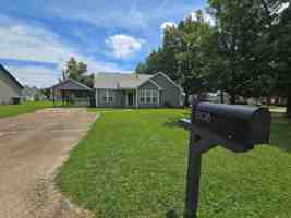 featured image of 1508 Woodfield St