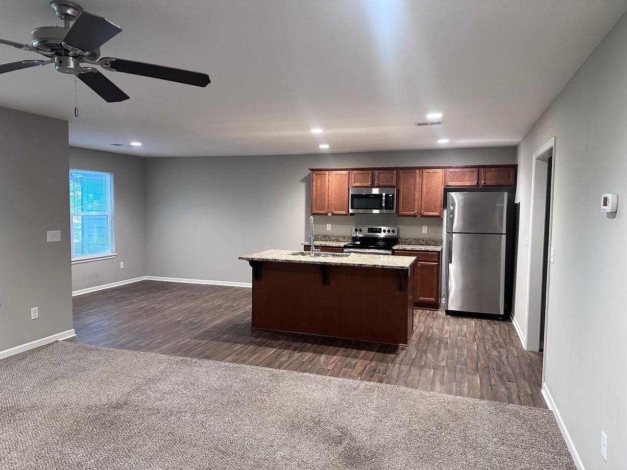 8102 Se 6th St - Photo 5 of 17