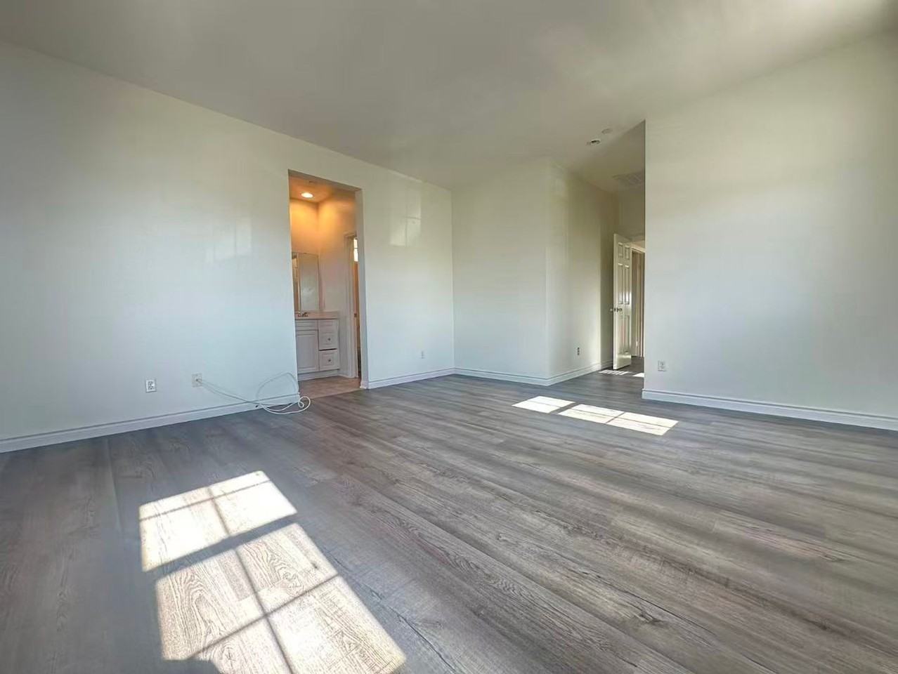5862 Ginger Dr - Photo 4 of 18