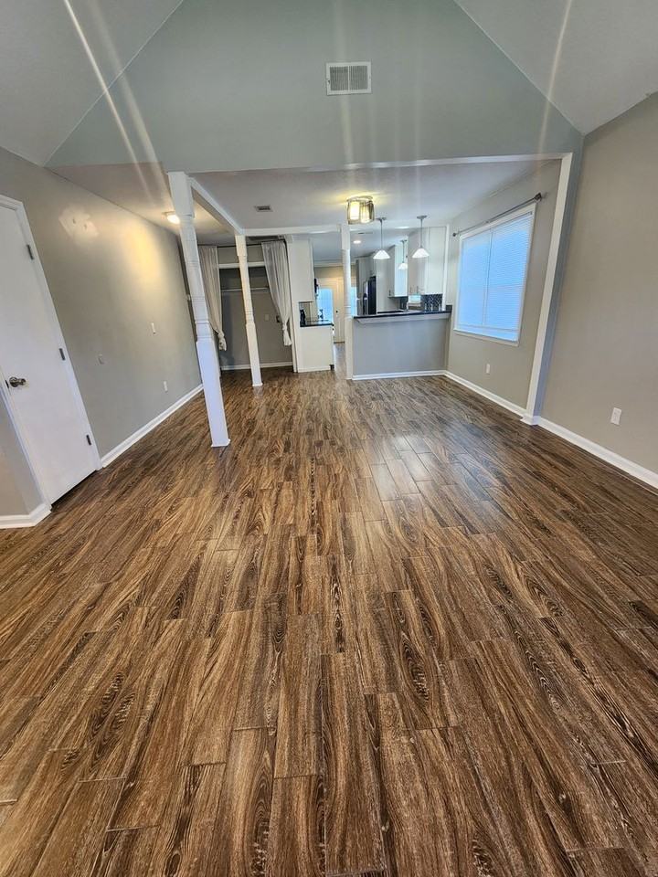 803 Madison Dr - Photo 6 of 25
