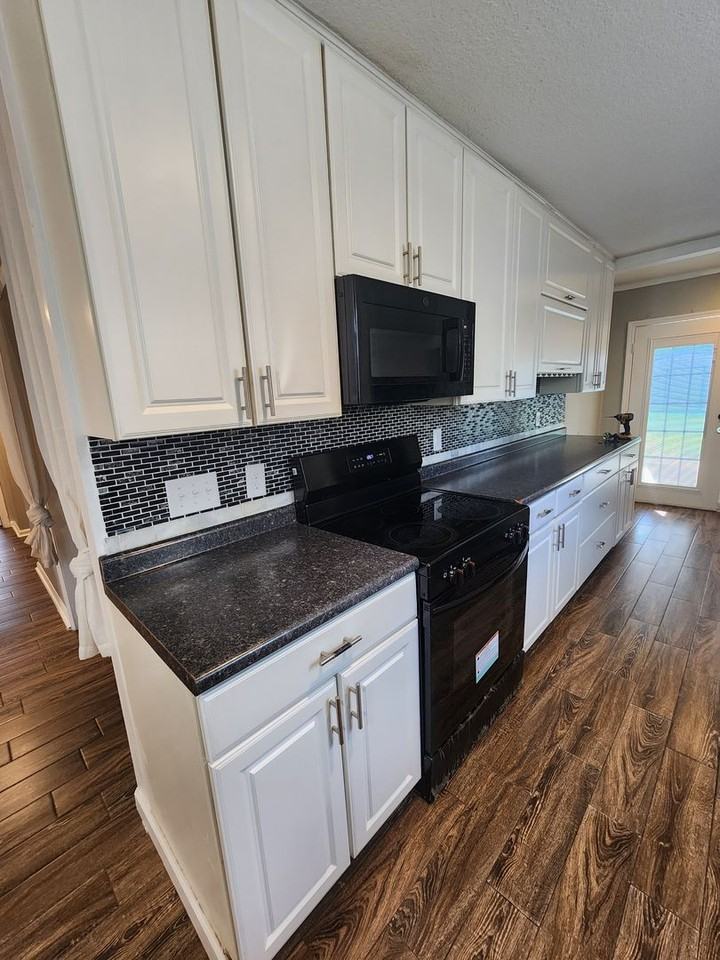 803 Madison Dr - Photo 7 of 25