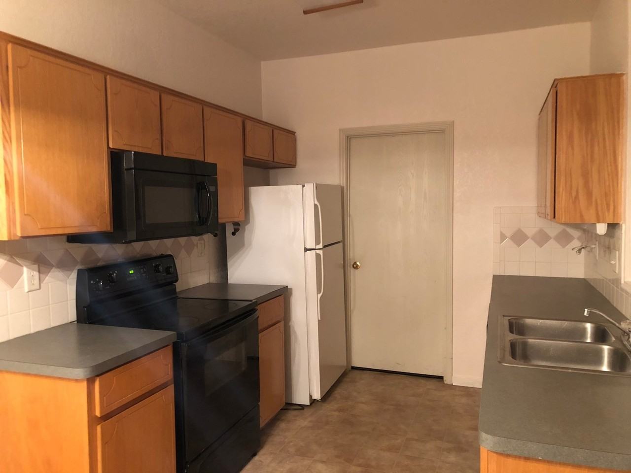 506 Jorgette Dr - Photo 3 of 9