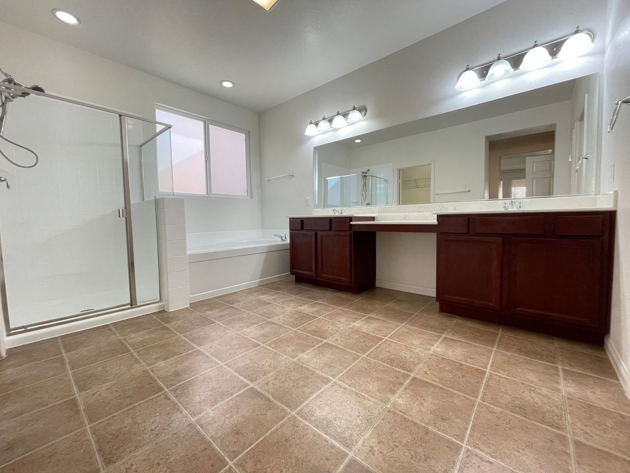 12056 La Palmera Ave - Photo 6 of 15