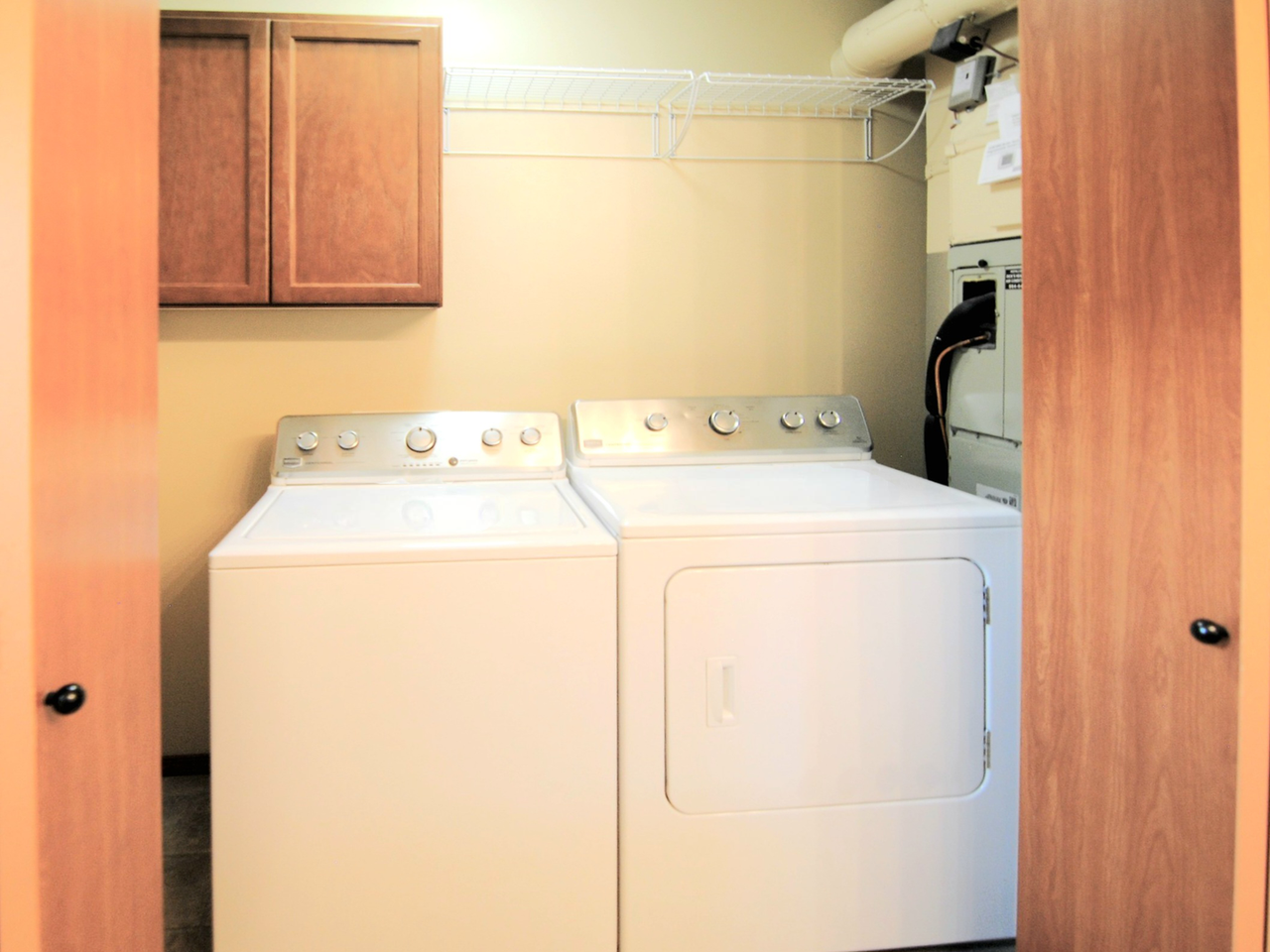2123 Roper Ln - Photo 5 of 27