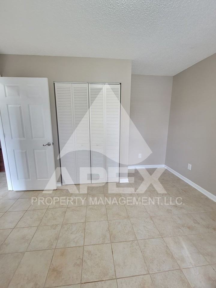 2030 Countryhill Ln - Photo 5 of 19