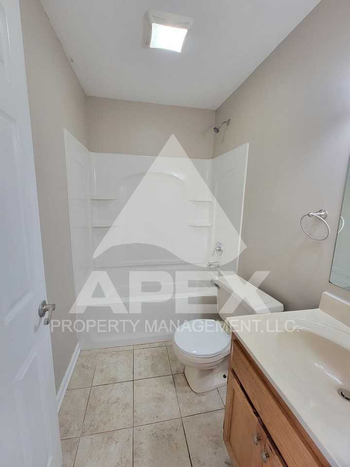 2030 Countryhill Ln - Photo 6 of 19