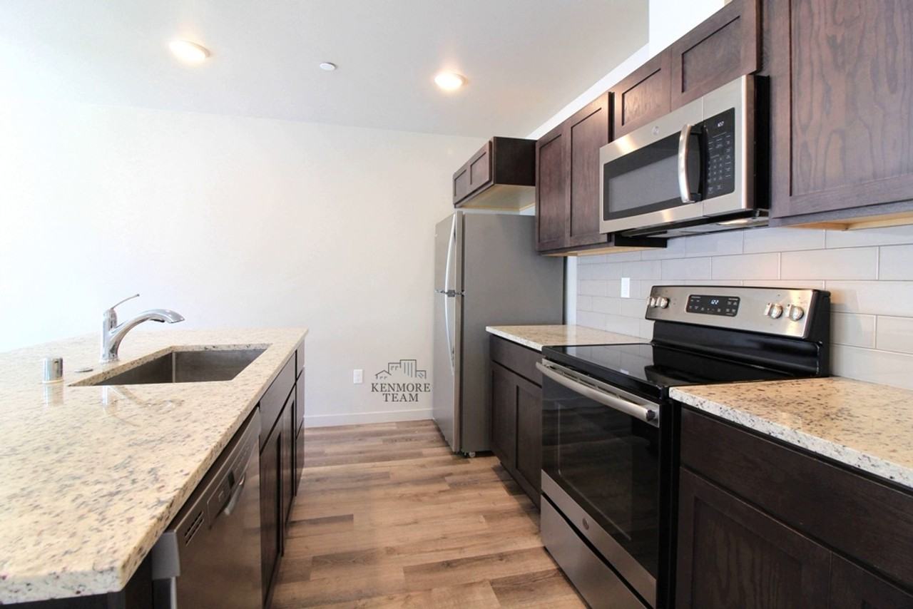 9 N Jefferson Pl #110 - Photo 2 of 14
