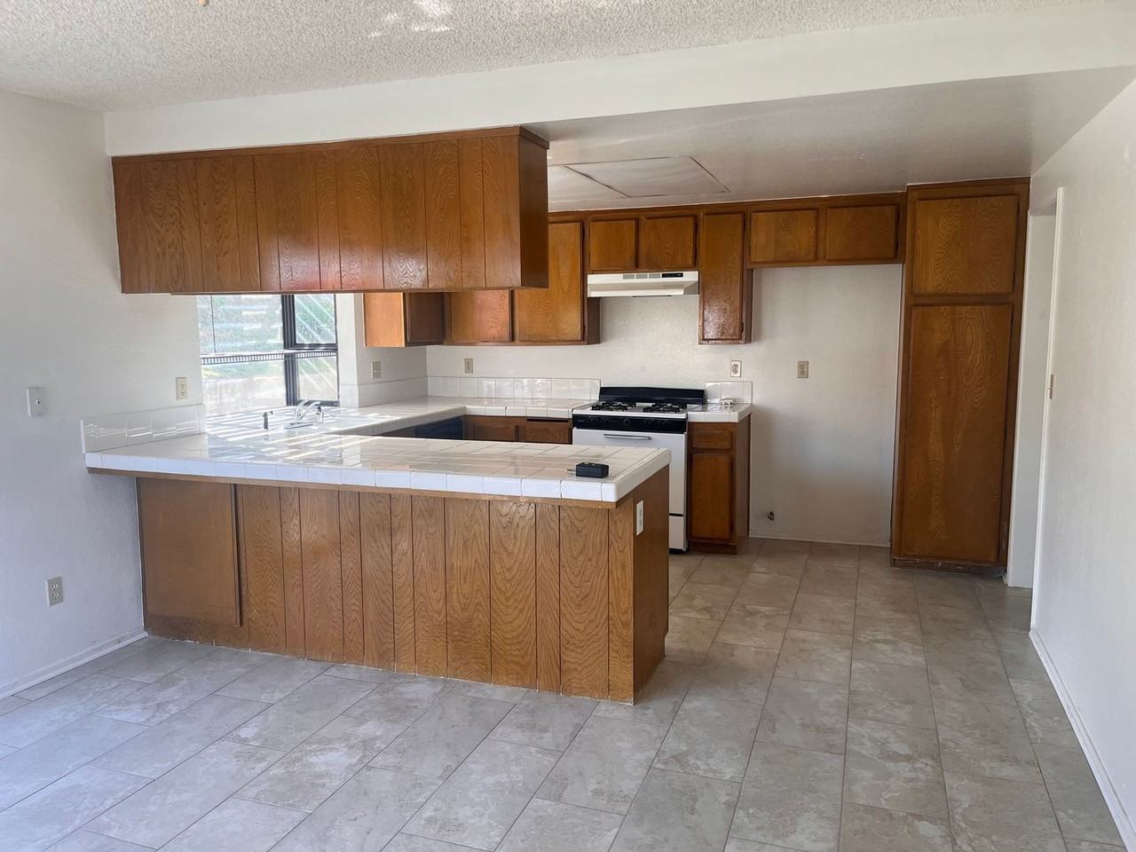 24874 Red River Rd - Photo 5 of 12