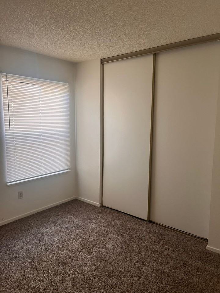 24874 Red River Rd - Photo 7 of 12