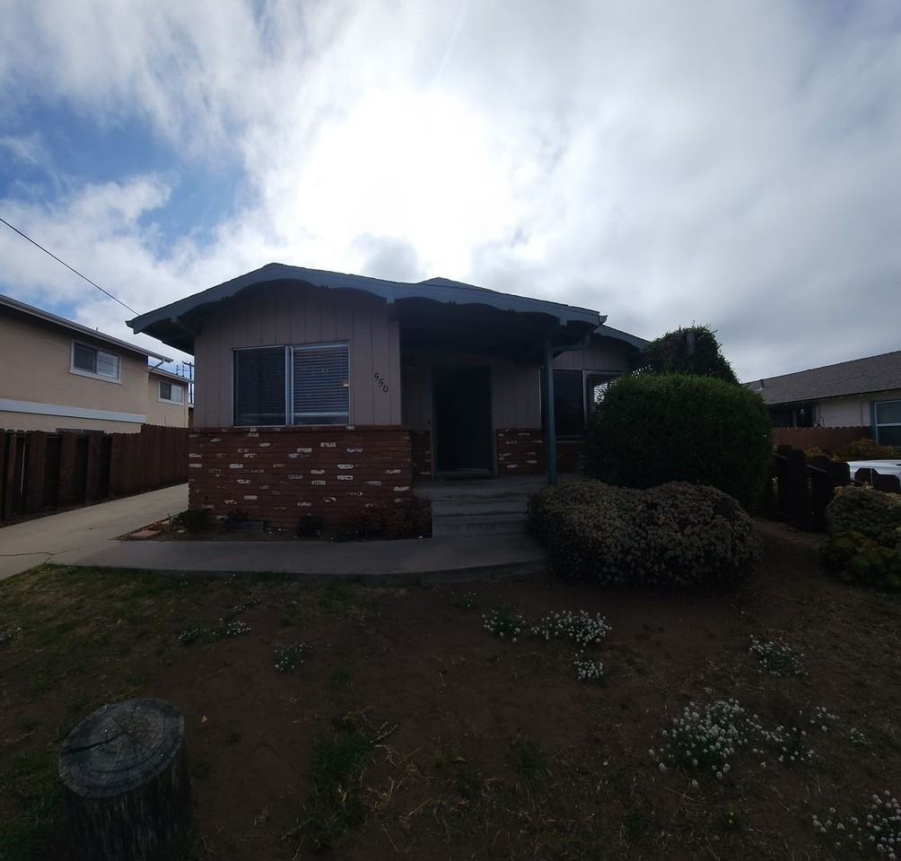550 Piney Way - Photo 3 of 40