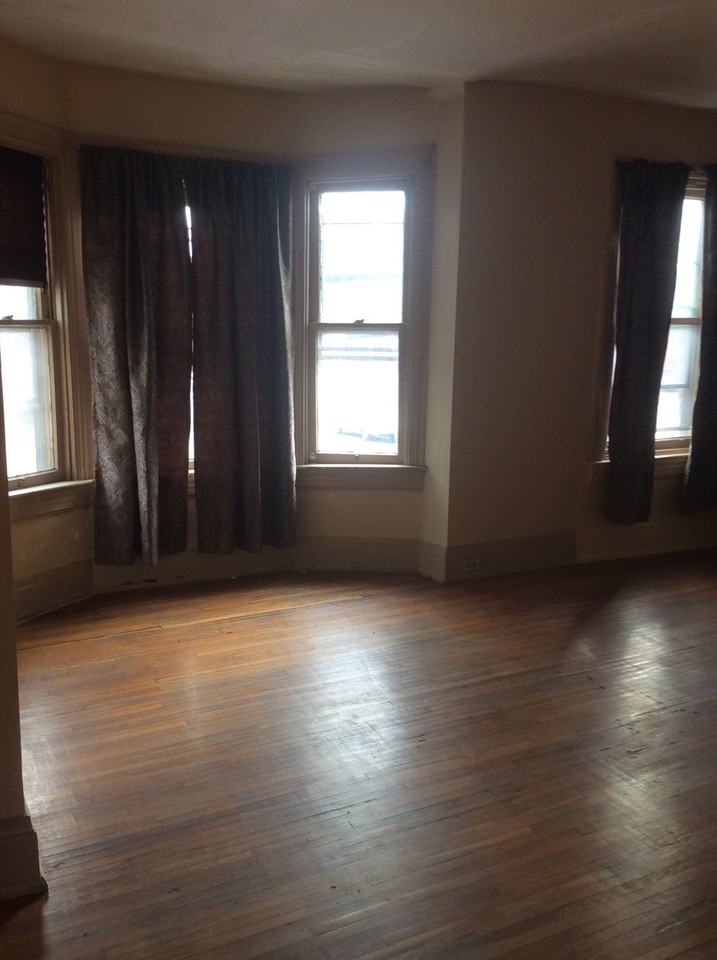 303 E King St #2 - Photo 3 of 14