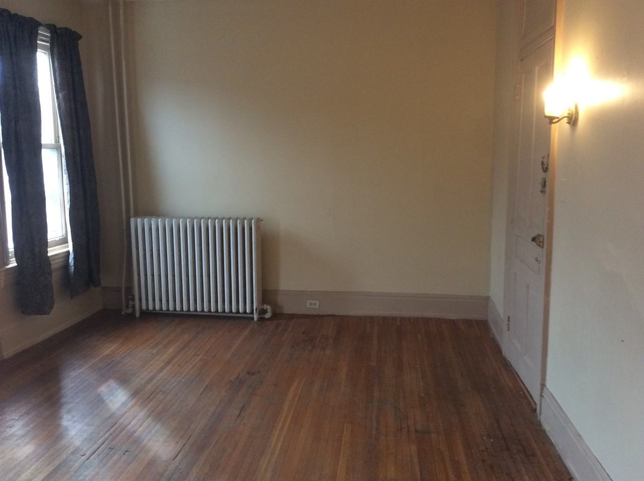 303 E King St #2 - Photo 4 of 14