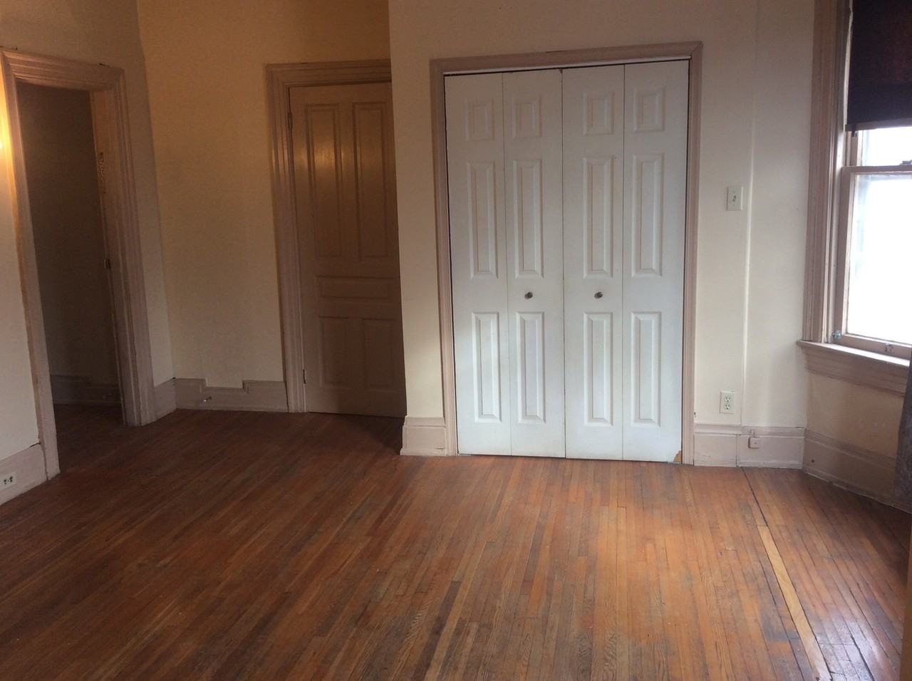303 E King St #2 - Photo 5 of 14
