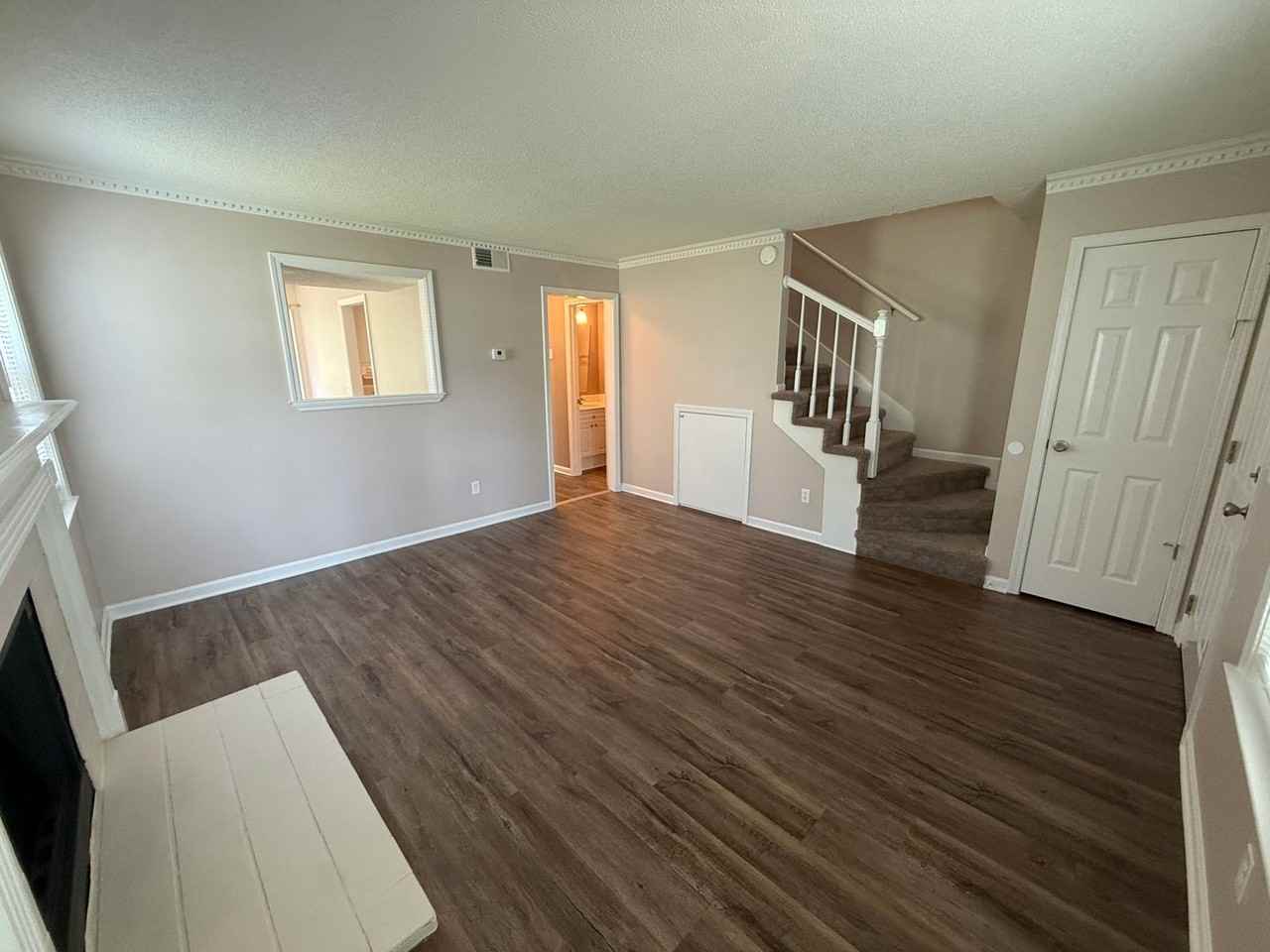 3346 Oak Trees Ct - Photo 3 of 26