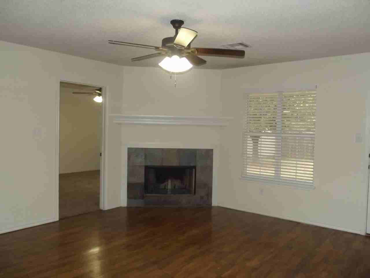 8007 Red Springs Ave - Photo 3 of 12