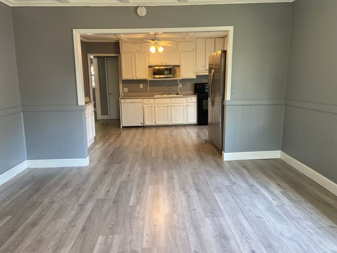 703 Brown St - Photo 5 of 22