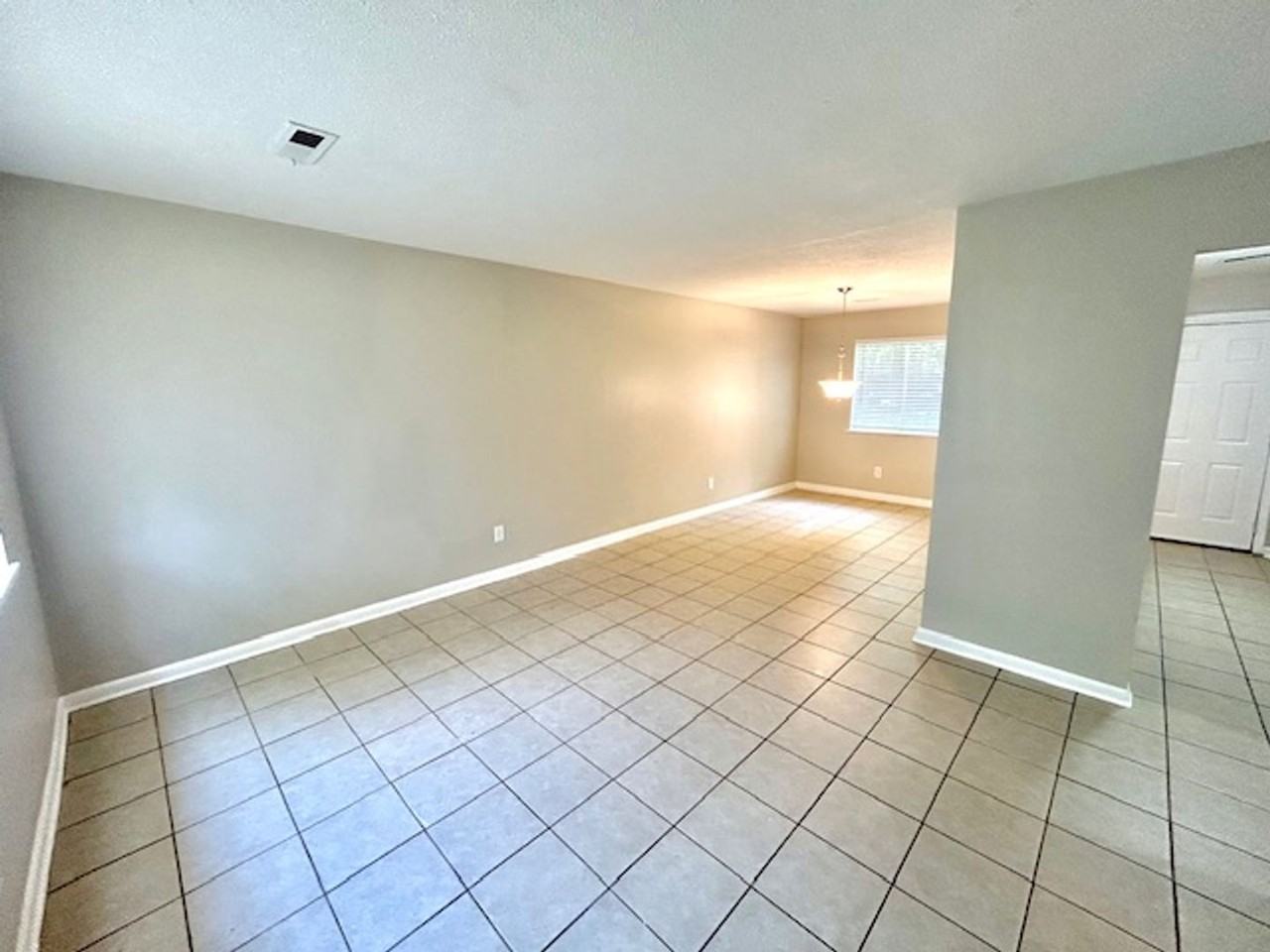 2417 Mount Vernon Rd Nw - Photo 3 of 16