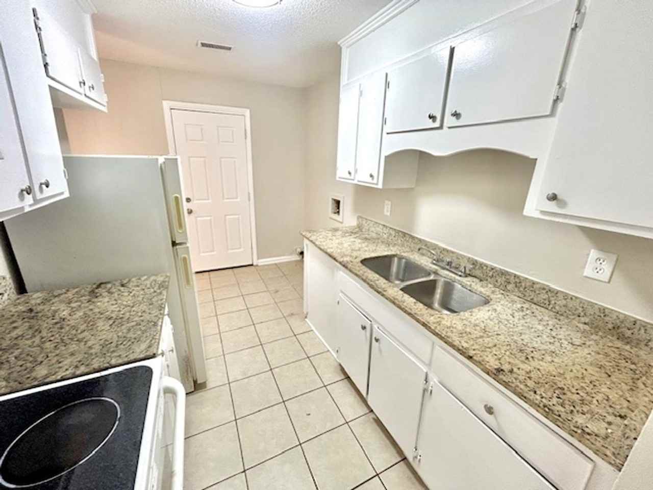 2417 Mount Vernon Rd Nw - Photo 6 of 16