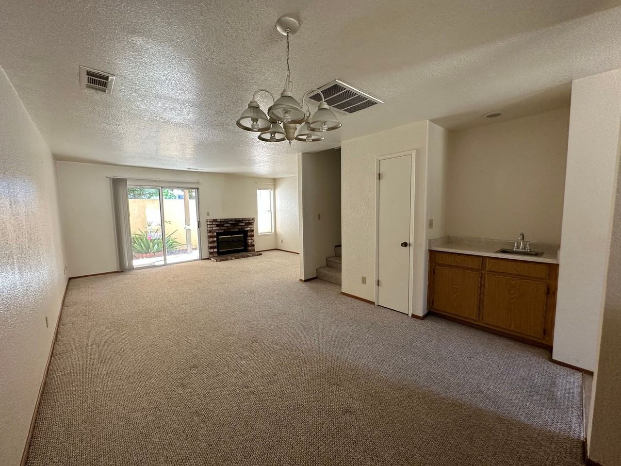 3050 Andre Ln - Photo 7 of 24