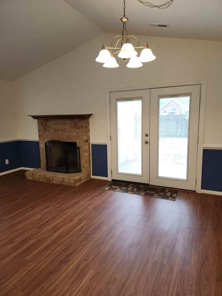 4801 Afton Ct - Photo 3 of 12