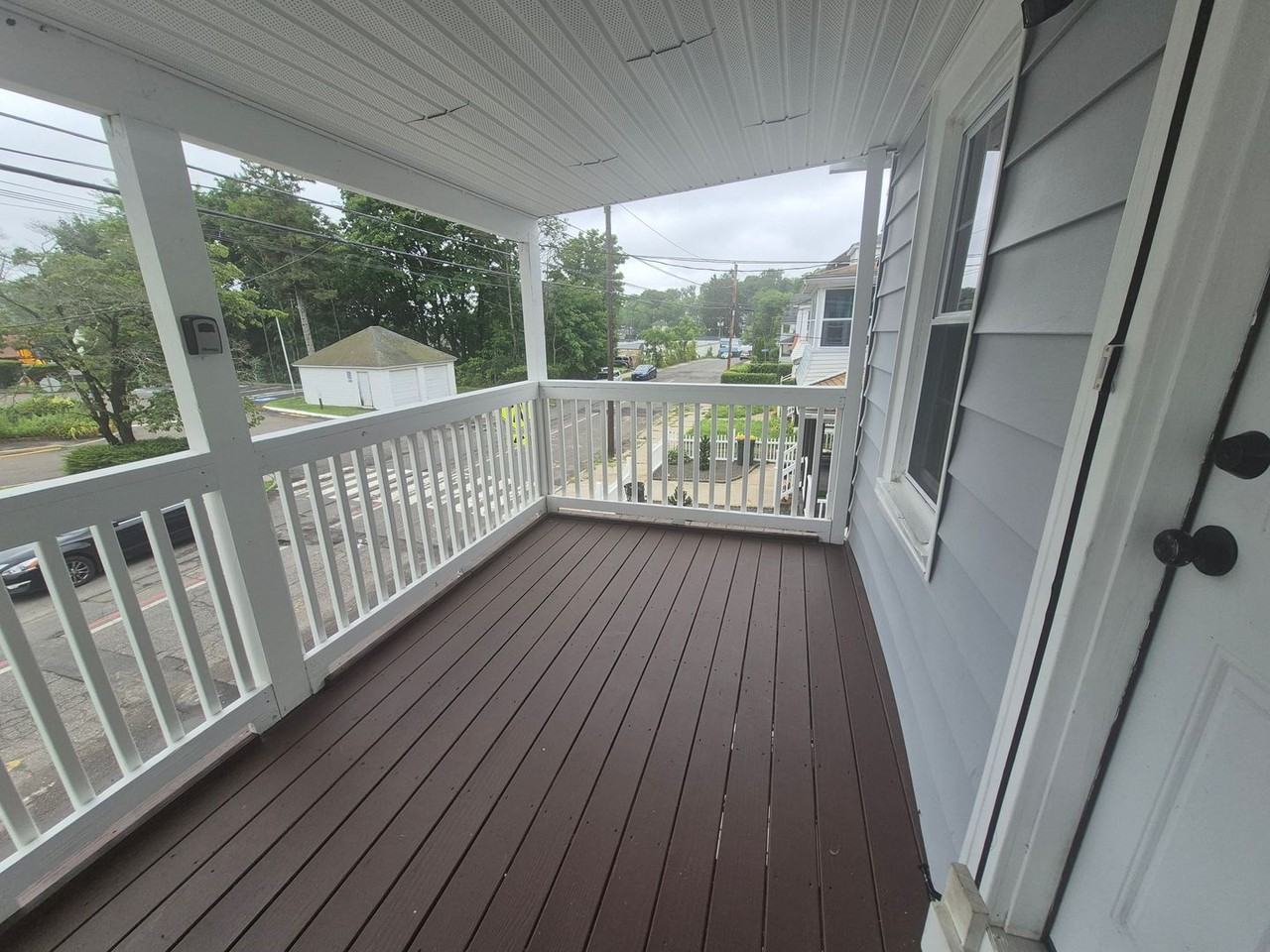 25 Howard Ave - Photo 3 of 21