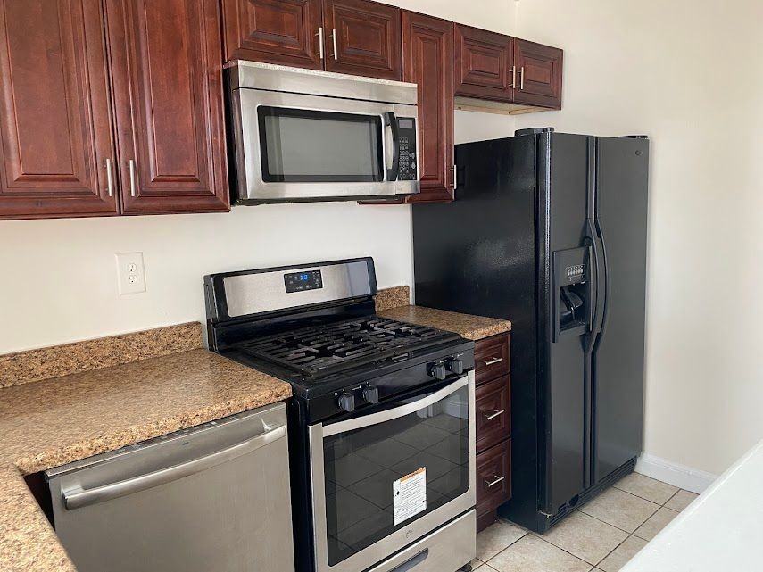1023 Fairmont St Nw - Photo 4 of 12