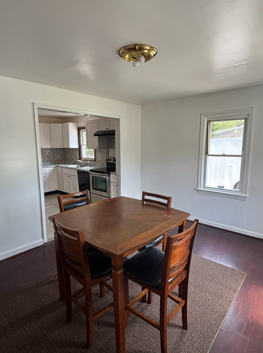 7416 Lanham Ln - Photo 4 of 8