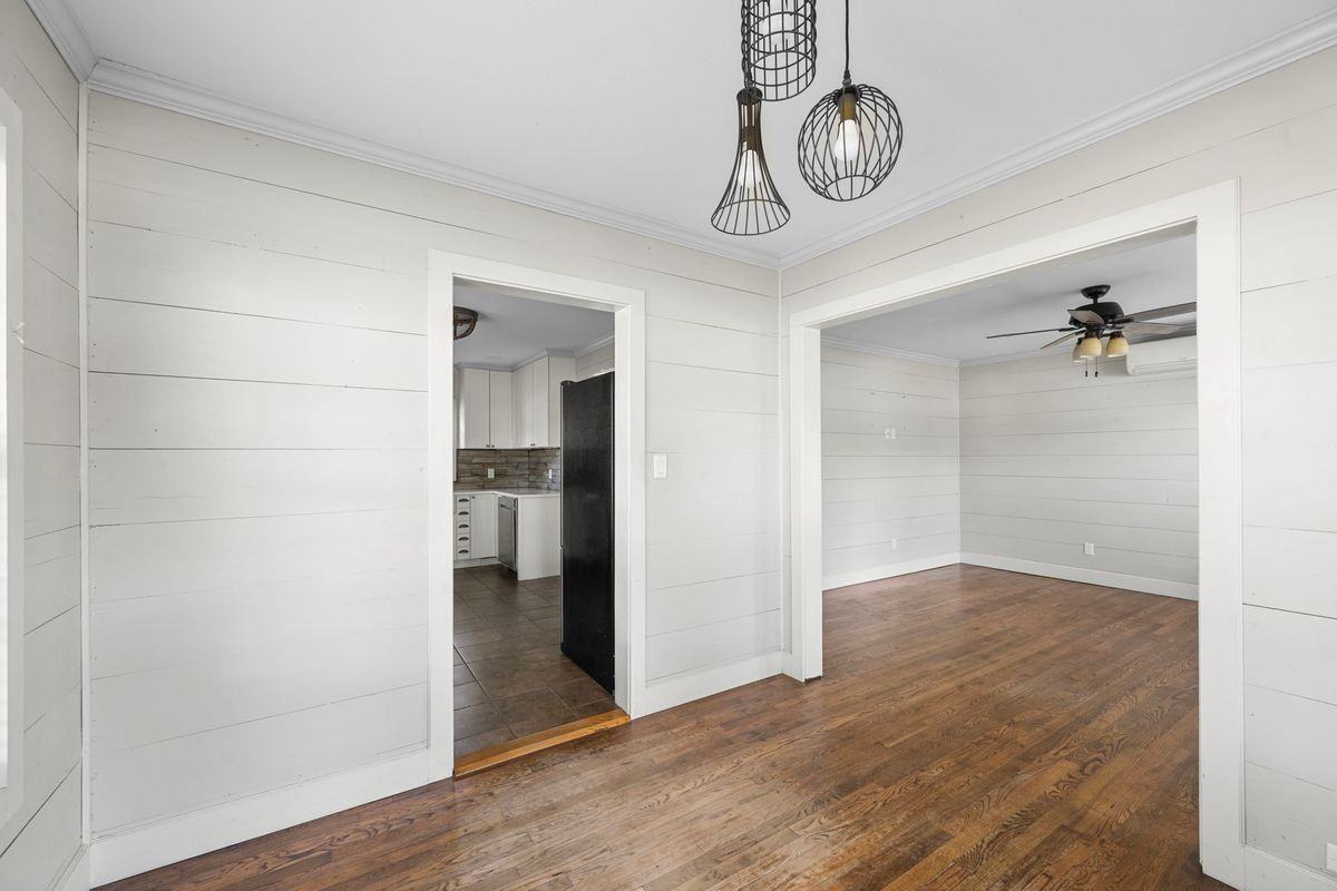 1036 Jackson St - Photo 3 of 22