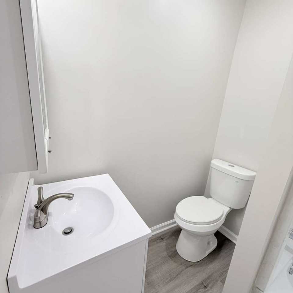 2021 Hampton - Photo 4 of 15