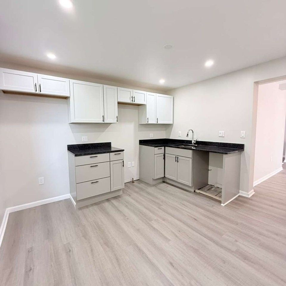 2021 Hampton - Photo 6 of 15