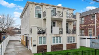 2981 Hylan Blvd - Photo 1 of 1