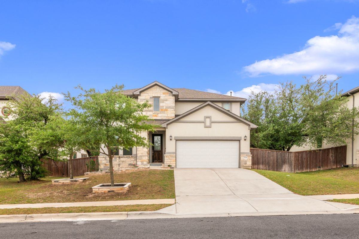 5300 Cipriano Dr - Photo 3 of 40