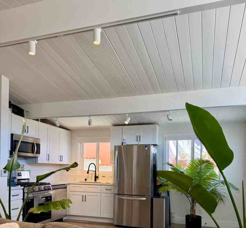 1140 W Balboa Blvd - Photo 3 of 11