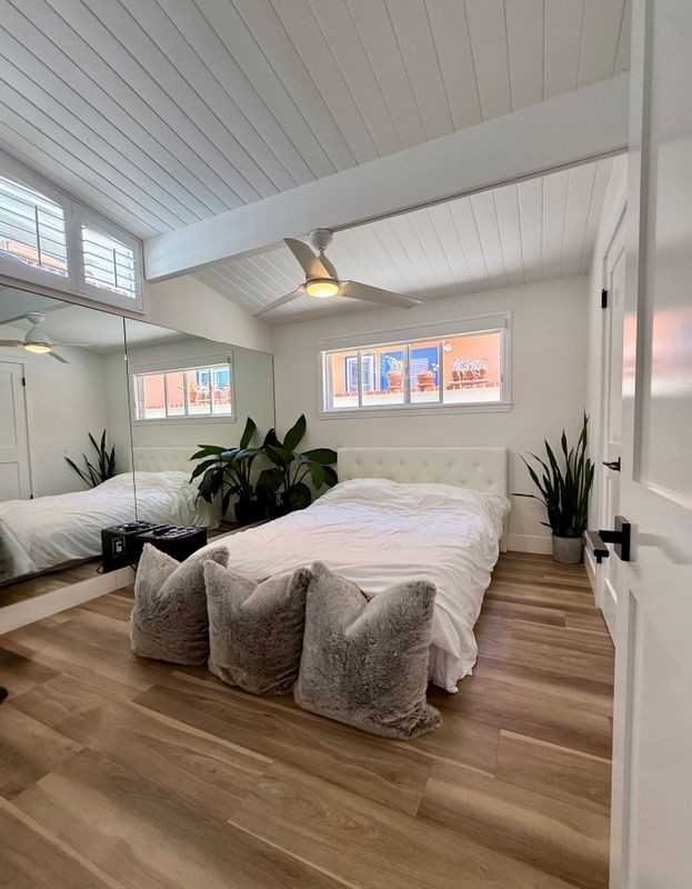 1140 W Balboa Blvd - Photo 5 of 11